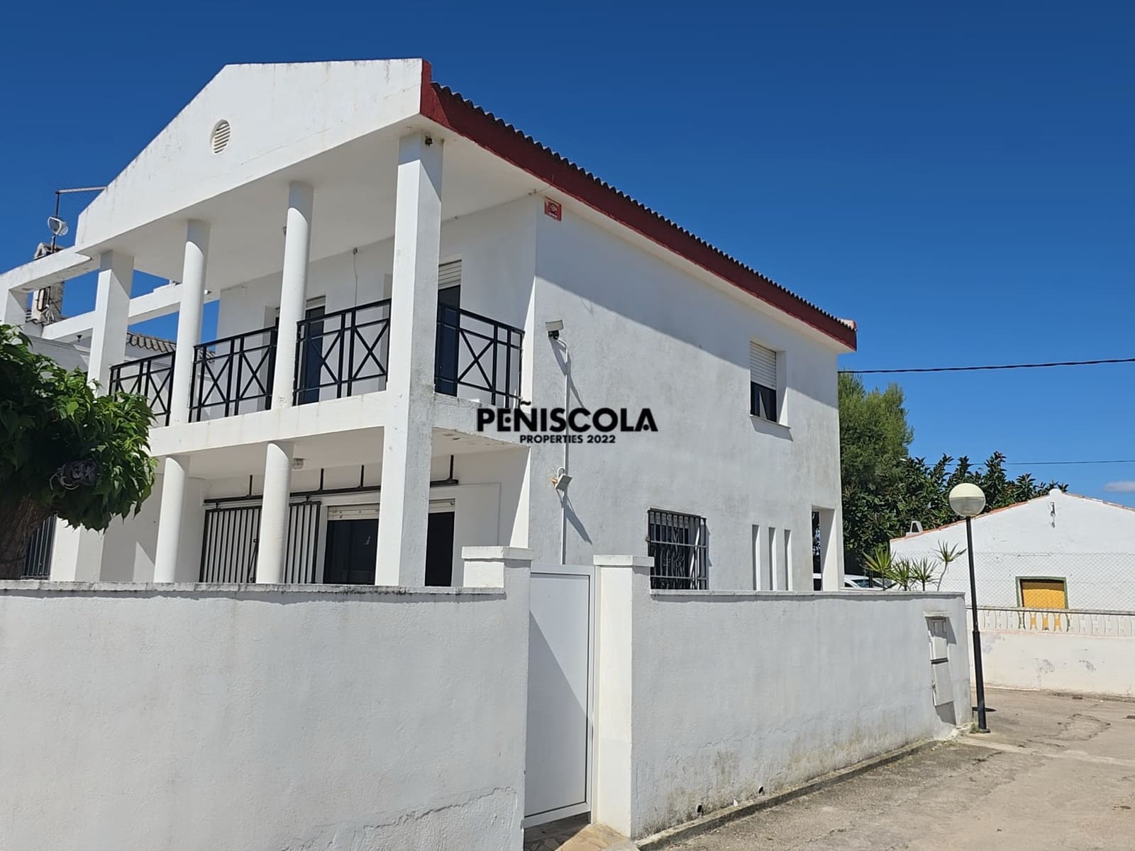 3 bedroom Villa for sale in Vinaros with garage - € 240,000 (Ref: 9839747)