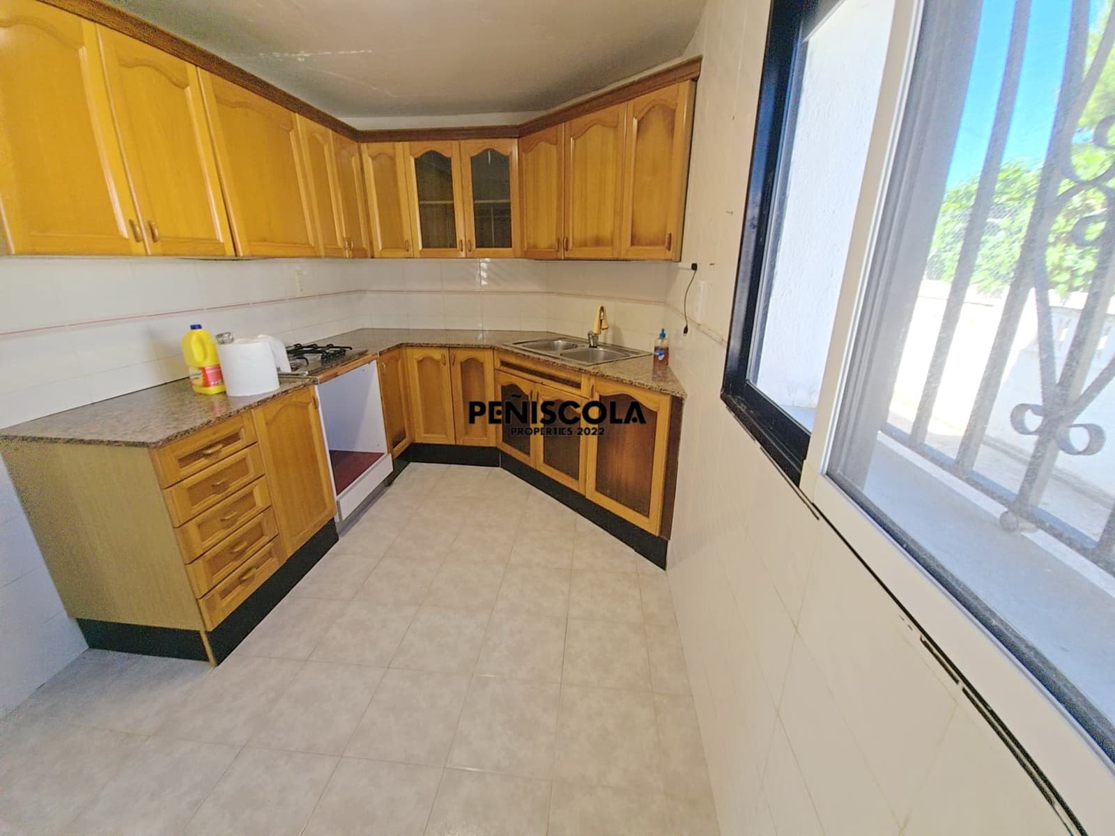 3 bedroom Villa for sale in Vinaros with garage - € 240,000 (Ref: 9839747)