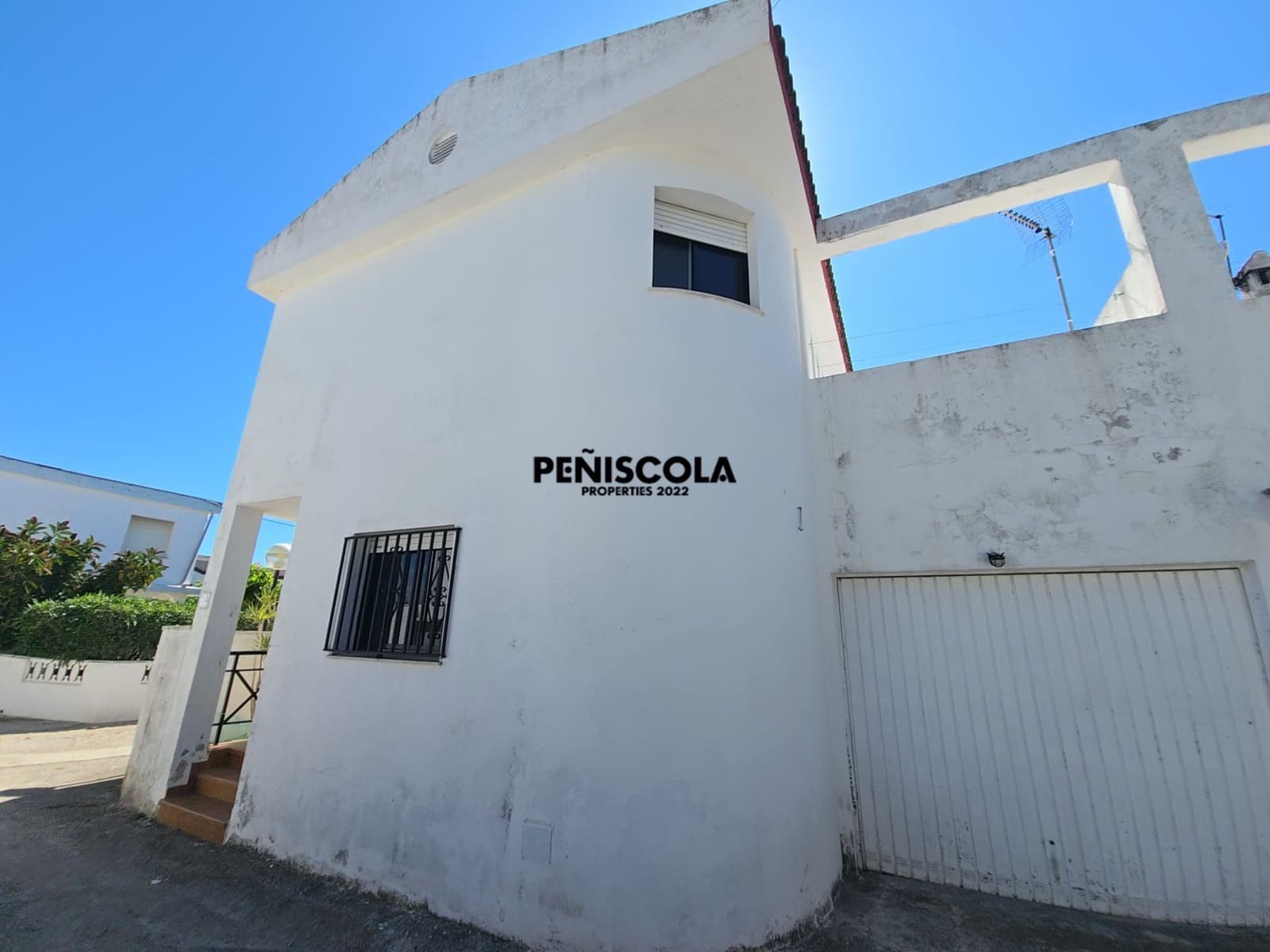 3 bedroom Villa for sale in Vinaros with garage - € 240,000 (Ref: 9839747)