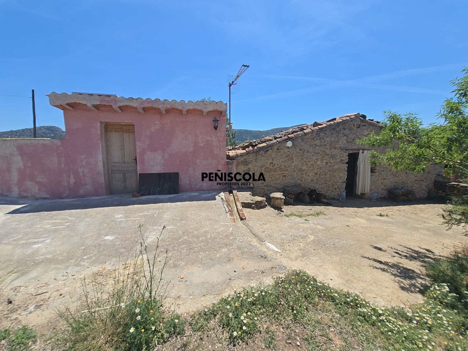 3 bedroom Finca/Country House for sale in La Torre d'En Besora - € 195,000 (Ref: 9882537)