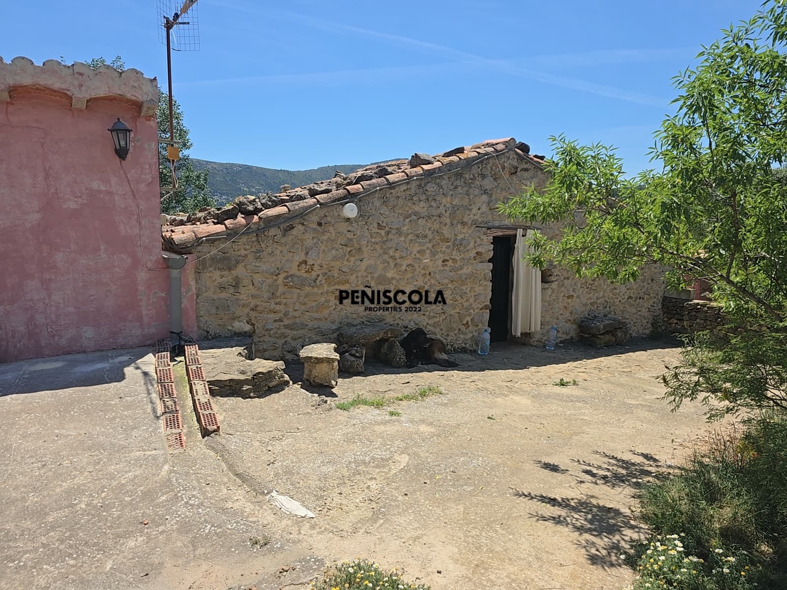 3 bedroom Finca/Country House for sale in La Torre d'En Besora - € 195,000 (Ref: 9882537)