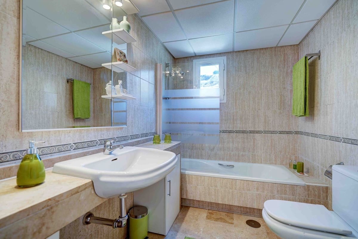 3 soveværelse Lejlighed til salg i Calahonda med swimmingpool garage - € 375.000 (Ref: 10081599)