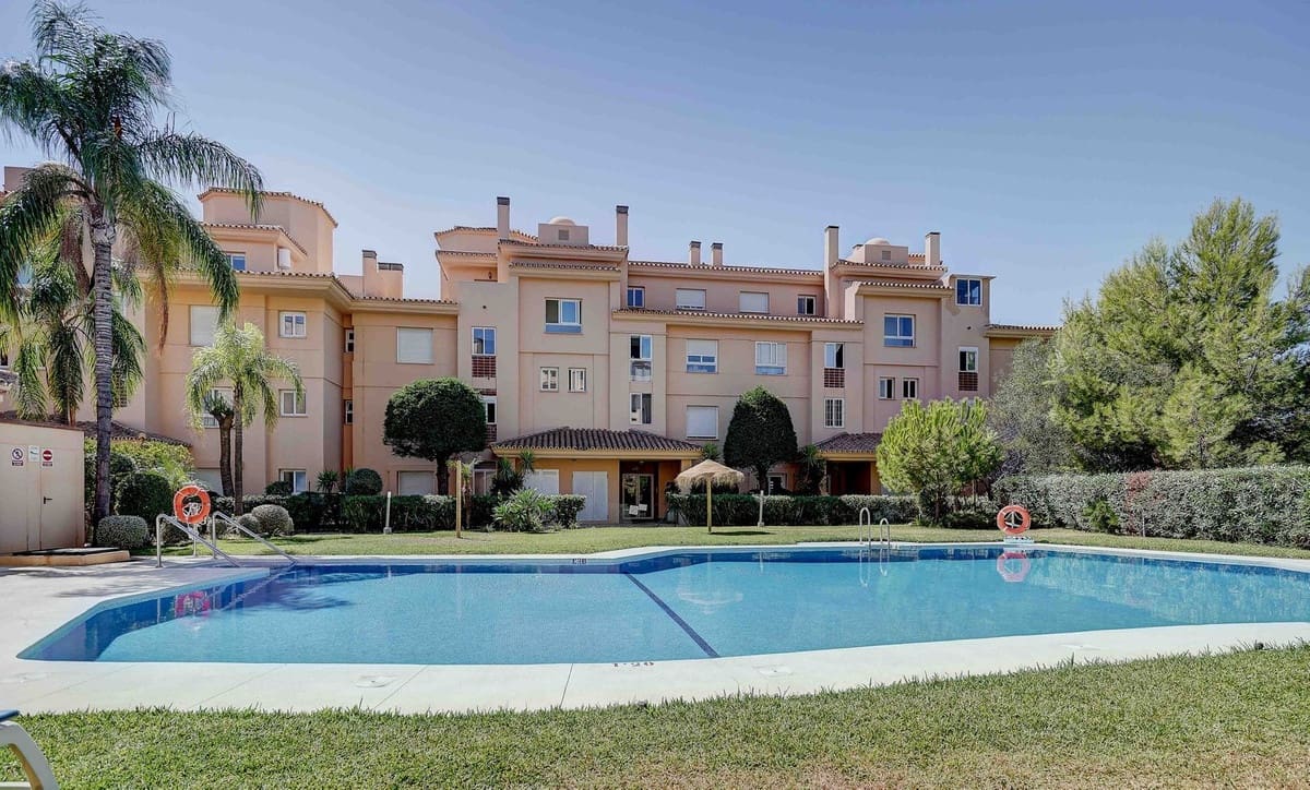 3 soveværelse Lejlighed til salg i Calahonda med swimmingpool garage - € 375.000 (Ref: 10081599)