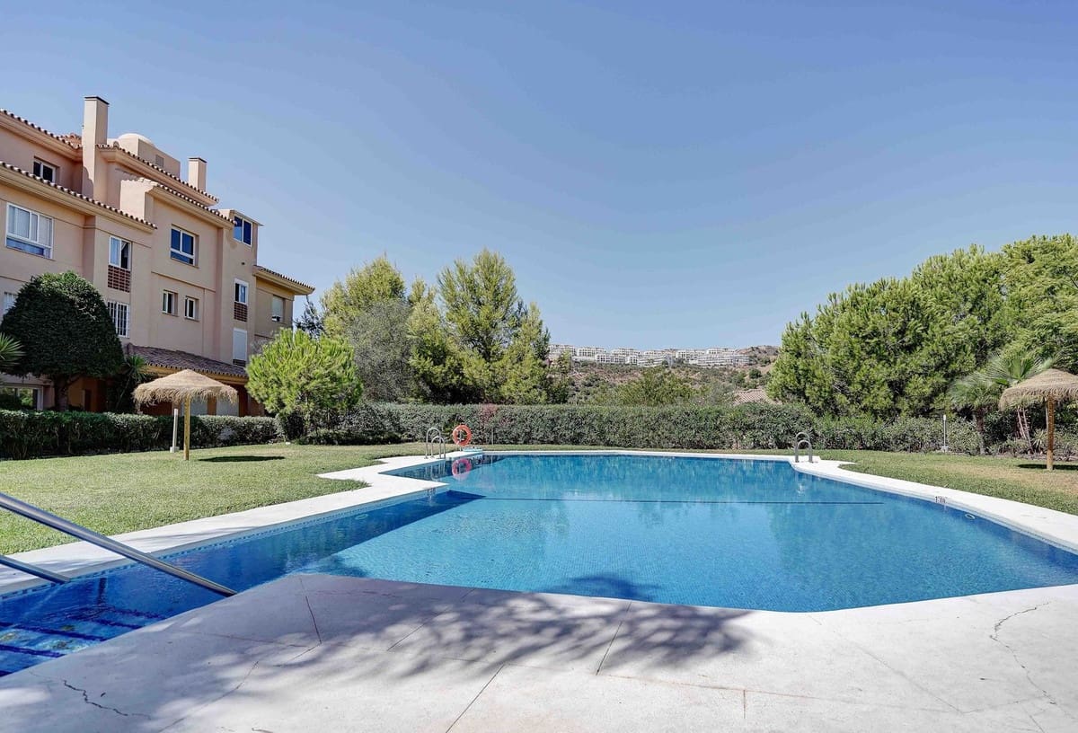 3 soveværelse Lejlighed til salg i Calahonda med swimmingpool garage - € 375.000 (Ref: 10081599)