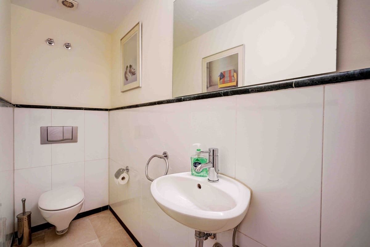 2 bedroom Penthouse for sale in Calahonda with pool garage - € 699,995 (Ref: 10095333)