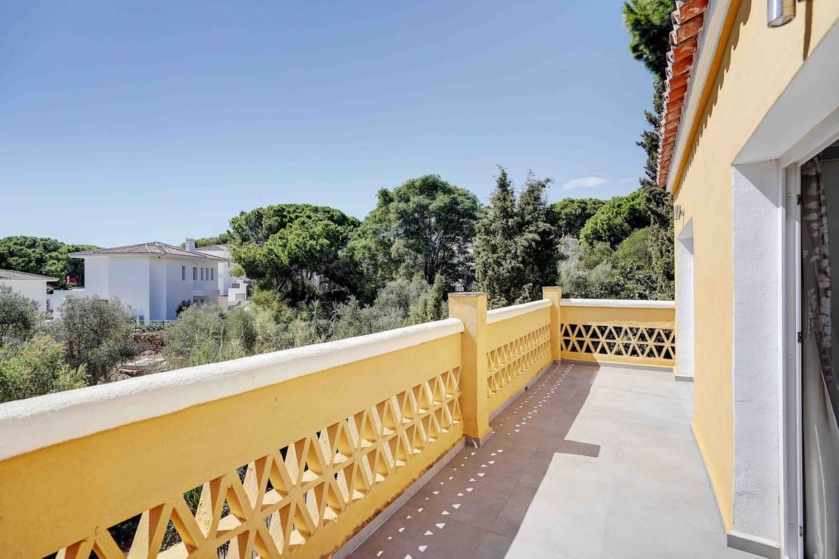 3 quarto Casa em Banda para venda em Calahonda com piscina garagem - 549 995 € (Ref: 10100988)