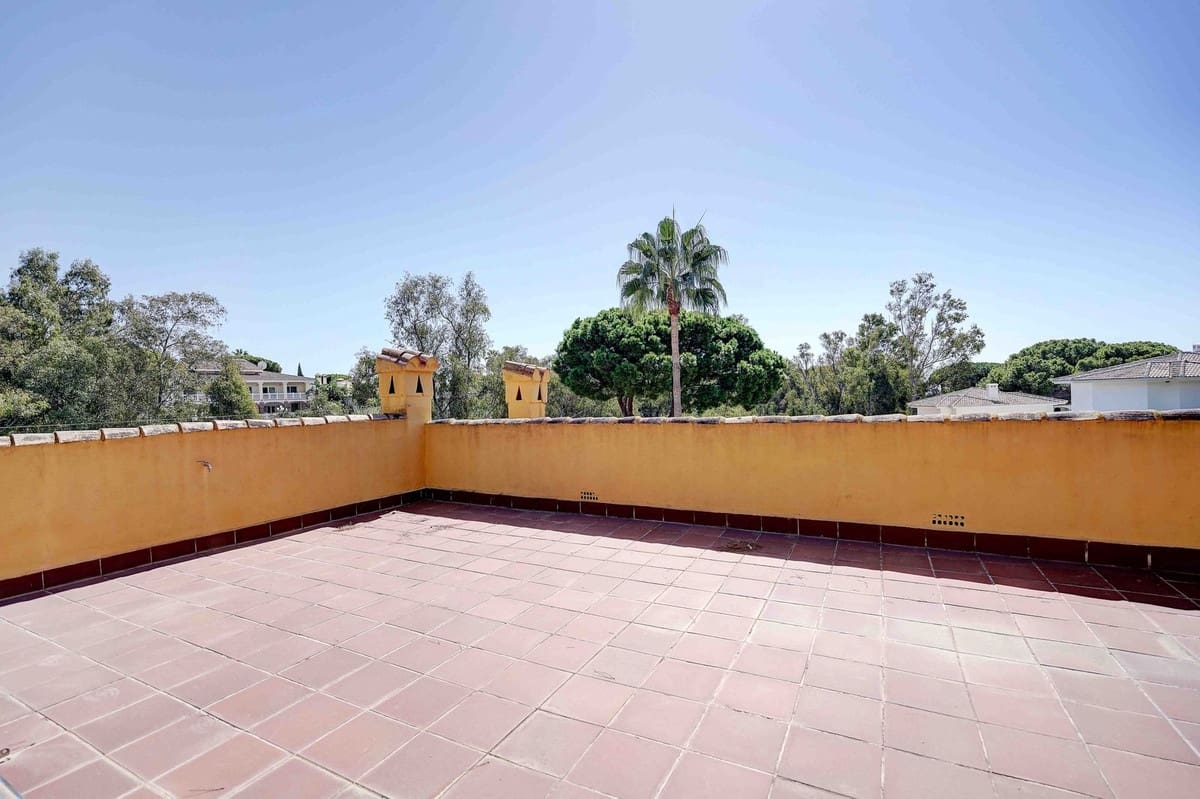 3 quarto Casa em Banda para venda em Calahonda com piscina garagem - 549 995 € (Ref: 10100988)