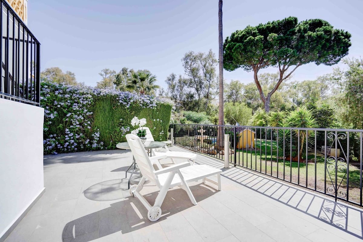 3 quarto Casa em Banda para venda em Calahonda com piscina garagem - 549 995 € (Ref: 10100988)