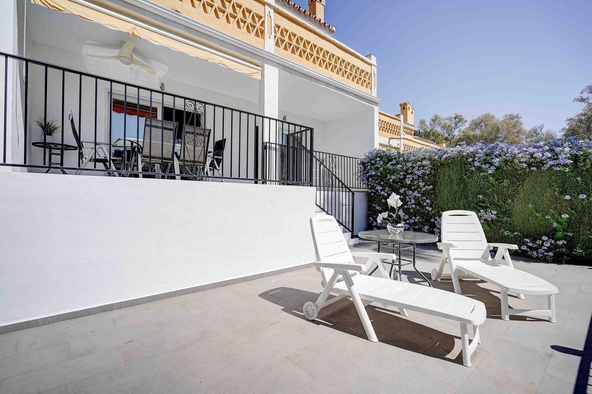 3 quarto Casa em Banda para venda em Calahonda com piscina garagem - 549 995 € (Ref: 10100988)