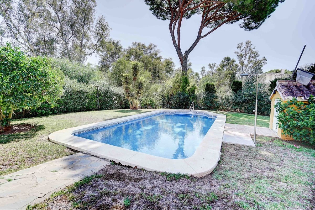 3 quarto Casa em Banda para venda em Calahonda com piscina garagem - 549 995 € (Ref: 10100988)