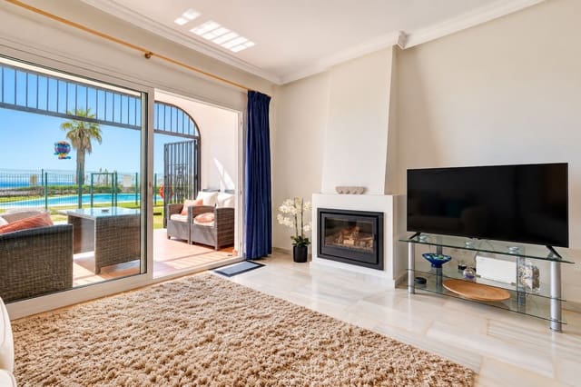 Casa de 2 habitaciones en Calahonda, Mijas en venta con piscina garaje - 775.000 € (Ref: 10130181)