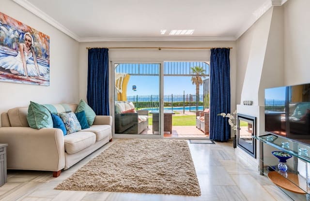 Casa de 2 habitaciones en Calahonda, Mijas en venta con piscina garaje - 775.000 € (Ref: 10130181)