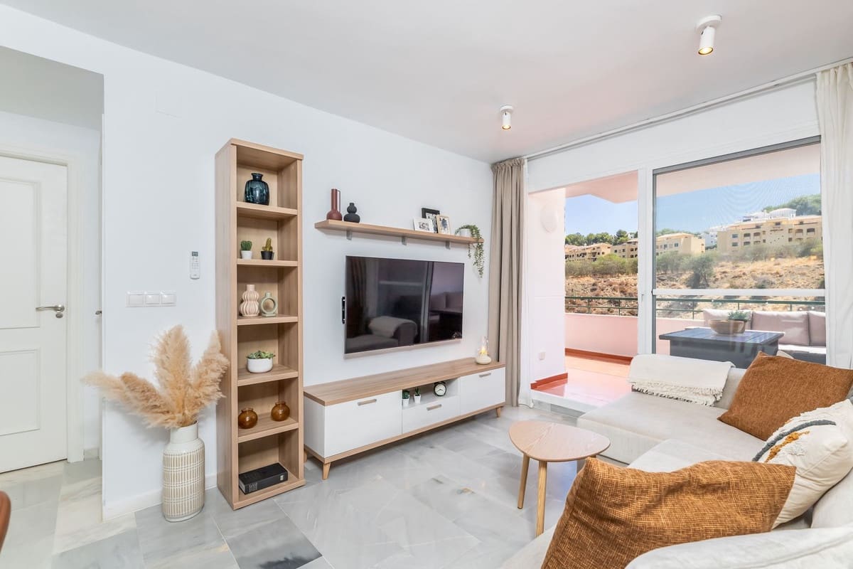2 Zimmer Apartment zu verkaufen in Riviera del Sol mit Pool Garage - 289.995 € (Ref: 10156823)