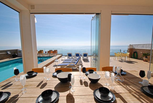 5 soveværelse Villa til salg i La Cala de Mijas, Mijas med swimmingpool garage - € 1.995.000 (Ref: 8147913)