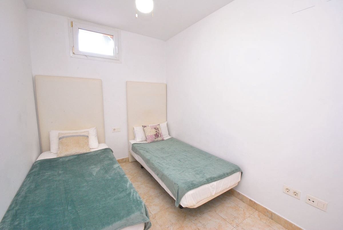 4 bedroom Townhouse for sale in Cabopino with pool garage - € 495,000 (Ref: 8811920)