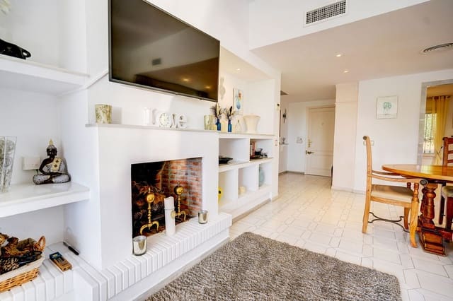 3 sovrum Semi-fristående Villa till salu i Miraflores, Mijas med pool garage - 635 000 € (Ref: 8895373)