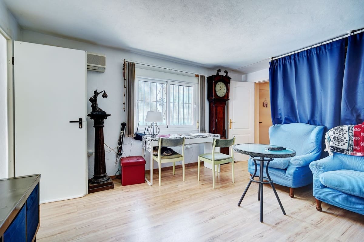 5 soverom Villa til salgs i La Capellania med svømmebasseng garasje - € 1 325 000 (Ref: 8969765)