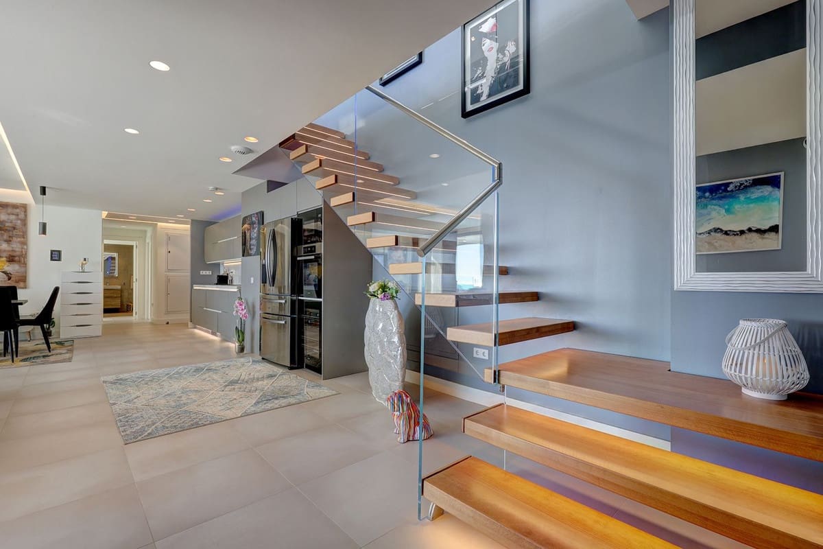 5 bedroom Apartment for sale in Mijas Costa with pool garage - € 3,300,000 (Ref: 9133462)