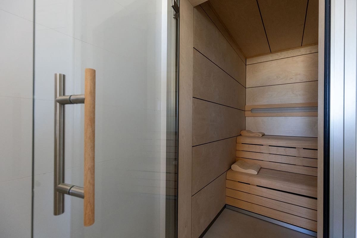 5 bedroom Apartment for sale in Mijas Costa with pool garage - € 3,300,000 (Ref: 9133462)