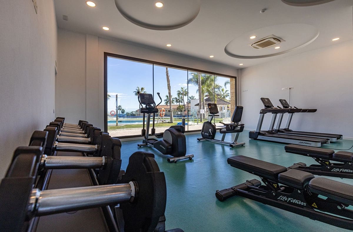 5 bedroom Apartment for sale in Mijas Costa with pool garage - € 3,300,000 (Ref: 9133462)