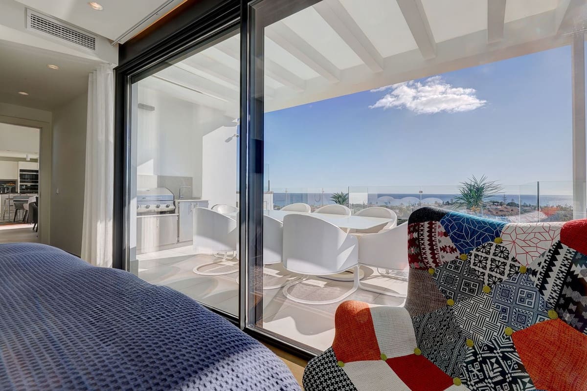 5 bedroom Apartment for sale in Mijas Costa with pool garage - € 3,300,000 (Ref: 9133462)