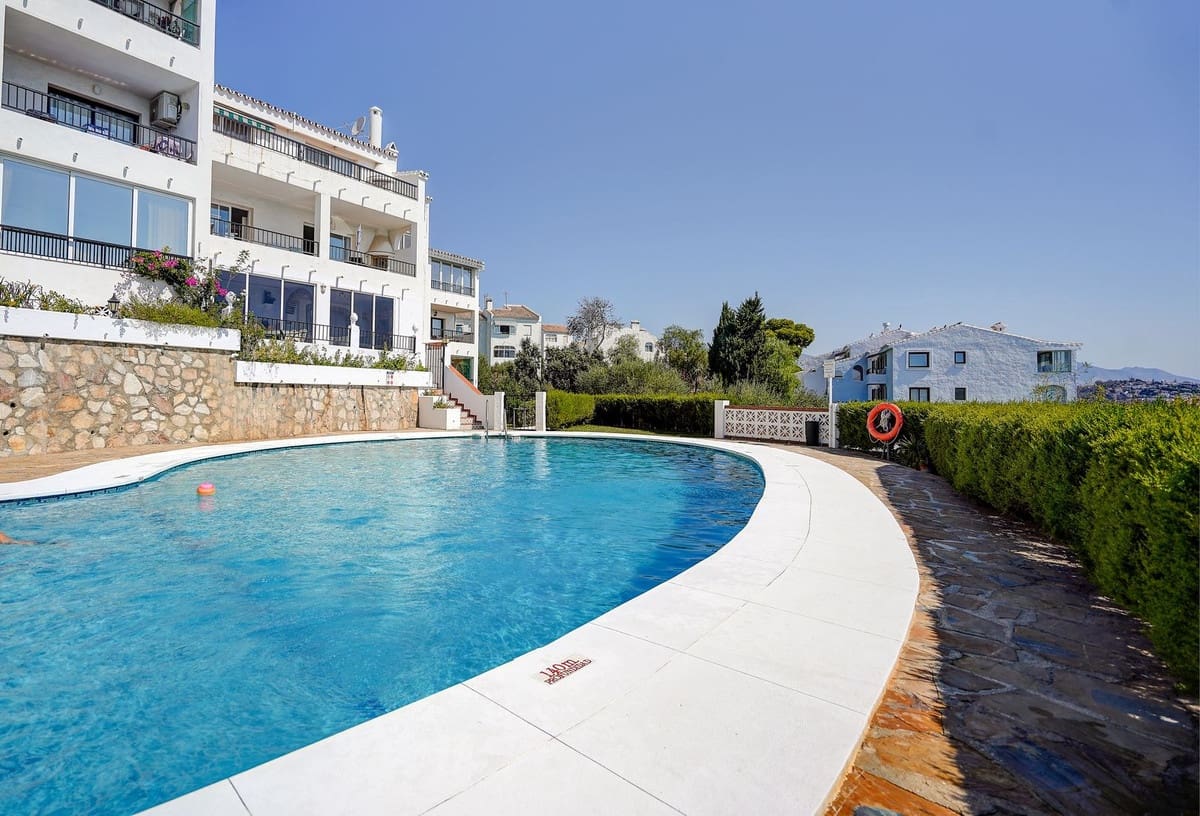 2 soveværelse Penthouse til salg i Torrenueva med swimmingpool garage - € 399.000 (Ref: 9176979)