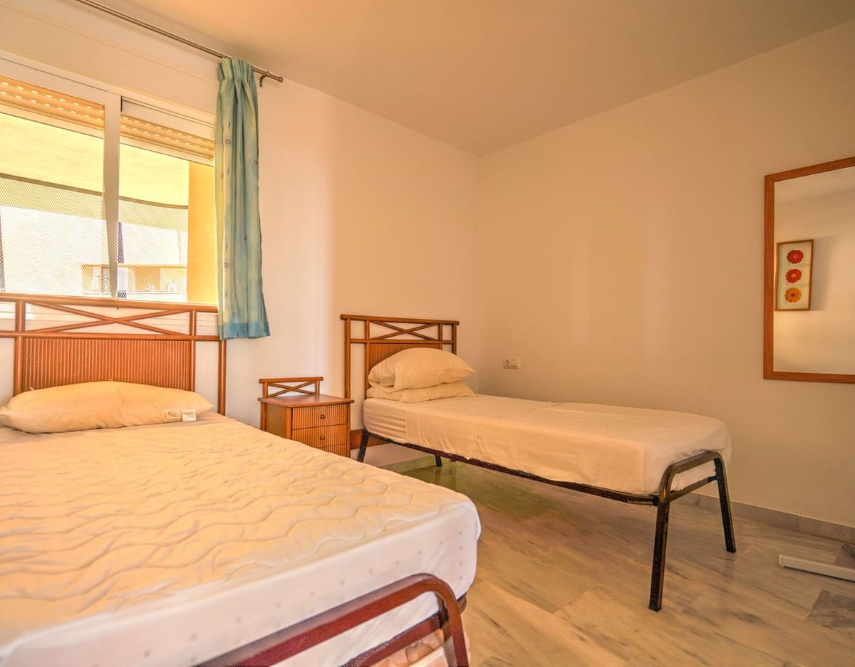 2 slaapkamer Penthouse te koop in Riviera del Sol met zwembad garage - € 249.950 (Ref: 9231231)