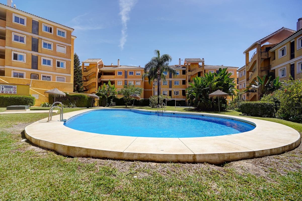 2 slaapkamer Penthouse te koop in Riviera del Sol met zwembad garage - € 249.950 (Ref: 9231231)