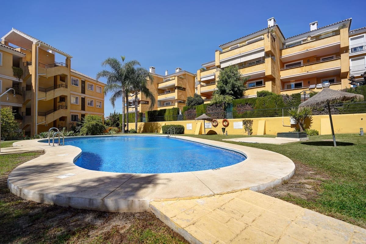 2 slaapkamer Penthouse te koop in Riviera del Sol met zwembad garage - € 249.950 (Ref: 9231231)