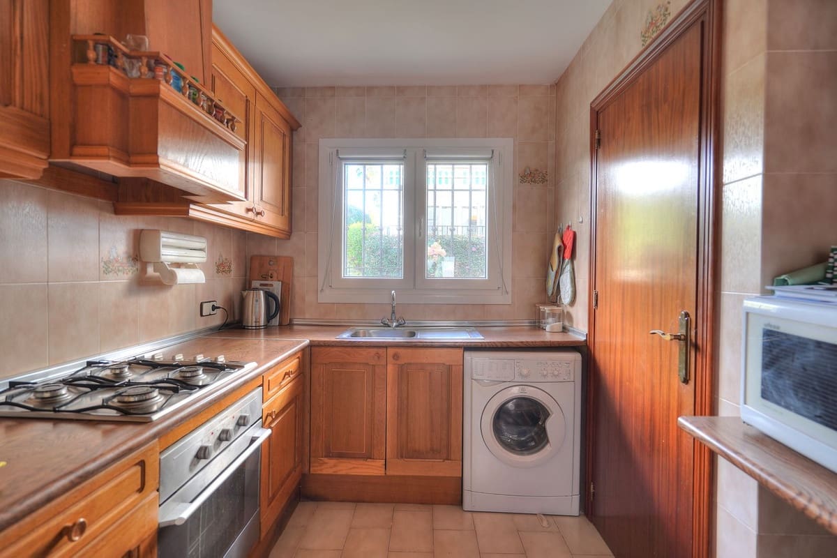 3 soverom Hus til salgs i Mijas Golf med svømmebasseng garasje - € 360 000 (Ref: 9528812)