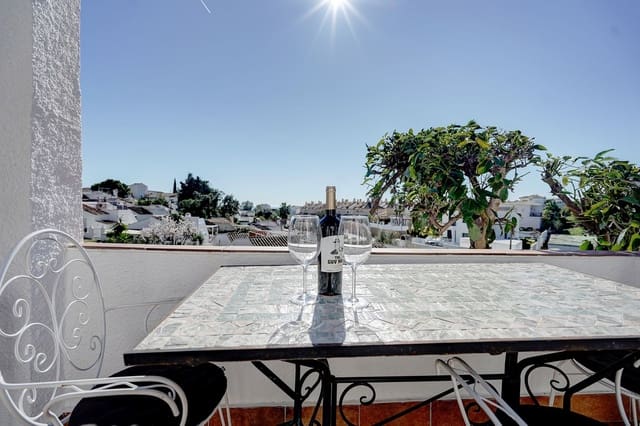 2 soverom Hus til salgs i Calahonda, Mijas med svømmebasseng garasje - € 385 000 (Ref: 9618706)