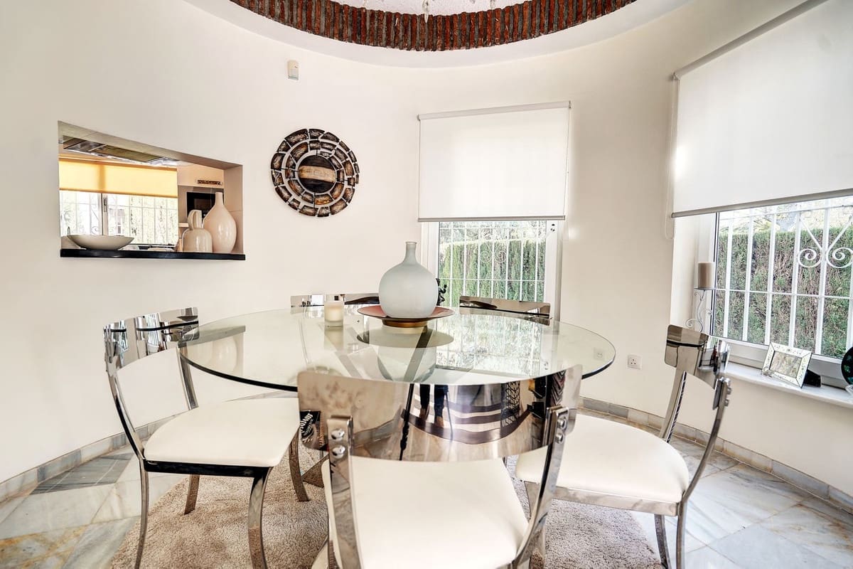 3 chambre Villa/Maison à vendre à Calahonda avec piscine garage - 1 099 950 € (Ref: 9635160)