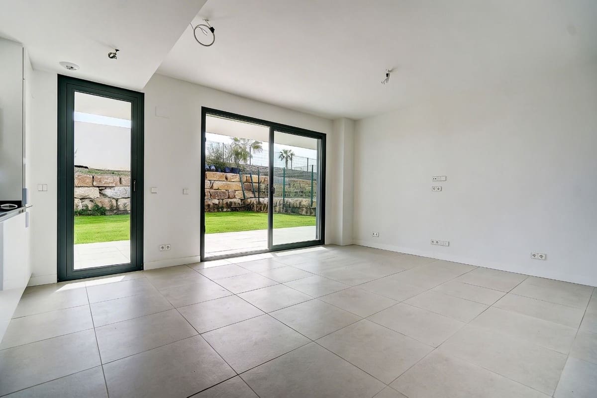 3 bedroom Apartment for sale in Mijas Costa with pool garage - € 549,500 (Ref: 9726891)