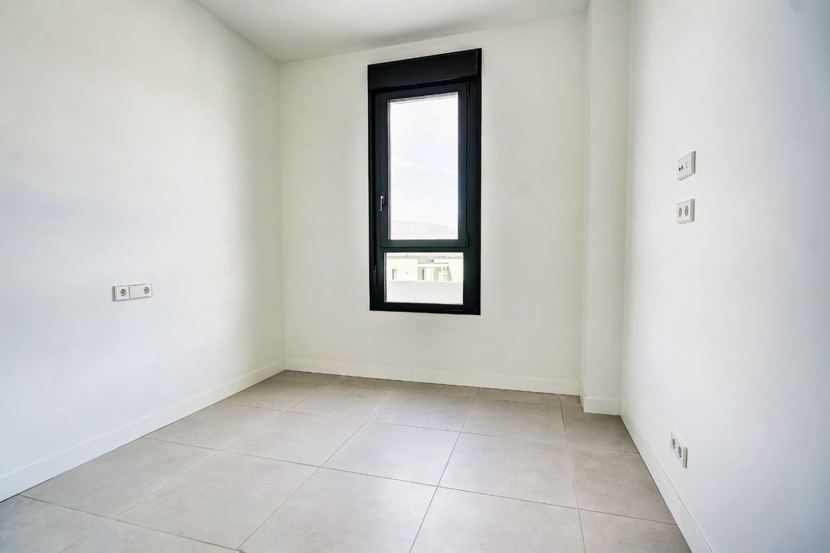 3 bedroom Apartment for sale in Mijas Costa with pool garage - € 549,500 (Ref: 9726891)