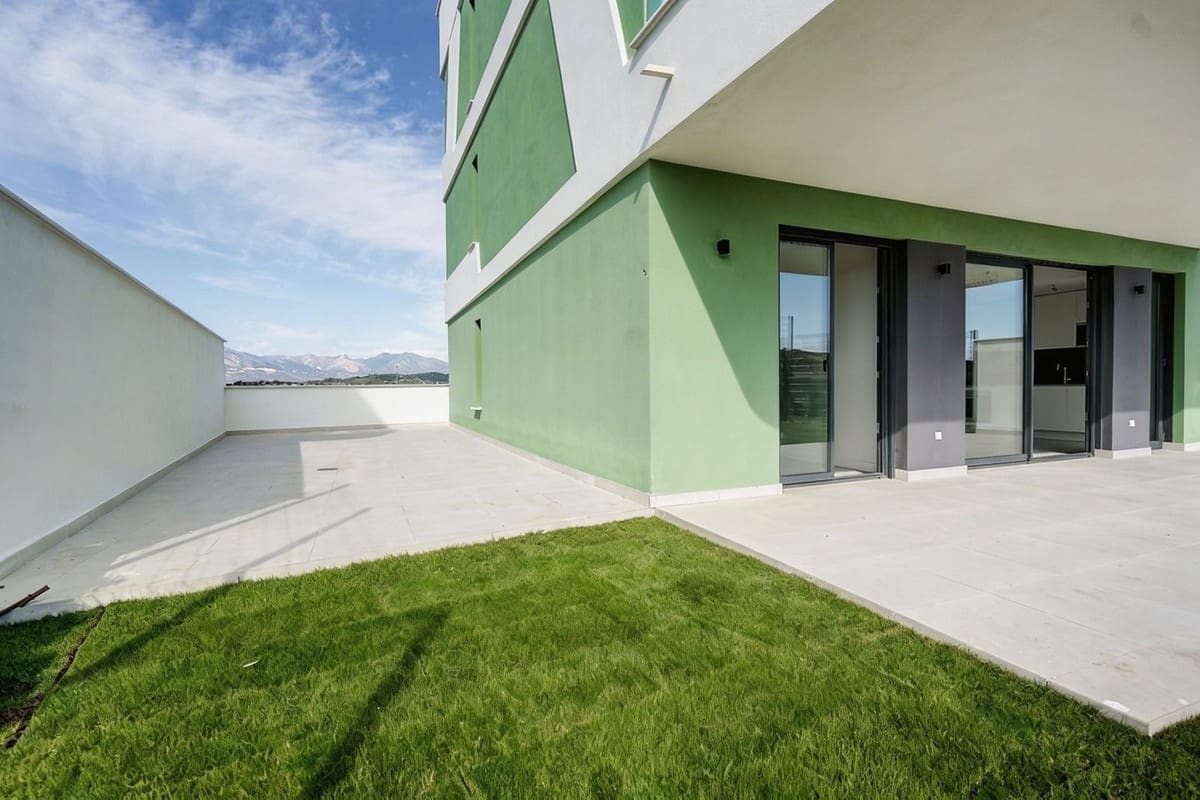 3 bedroom Apartment for sale in Mijas Costa with pool garage - € 549,500 (Ref: 9726891)