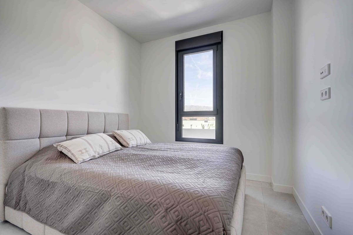 3 Zimmer Apartment zu verkaufen in La Cala de Mijas mit Pool Garage - 549.500 € (Ref: 9726891)