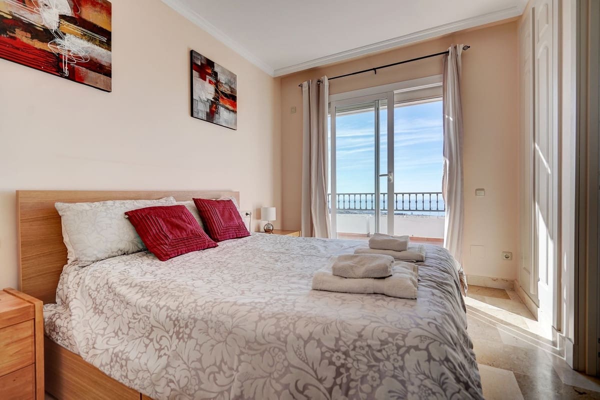 2 quarto Penthouse para venda em Calahonda com piscina garagem - 450 000 € (Ref: 9781251)