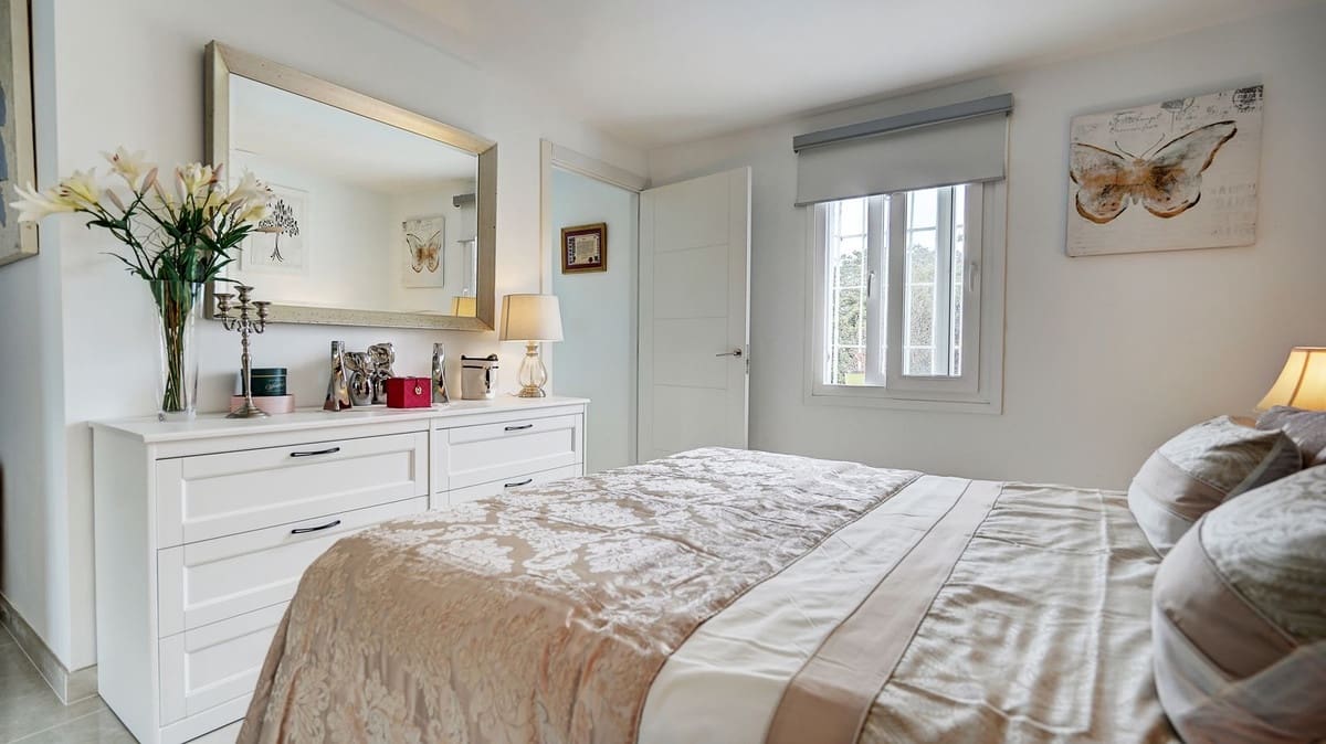 3 bedroom Villa for sale in Mijas with pool garage - € 825,000 (Ref: 9802710)