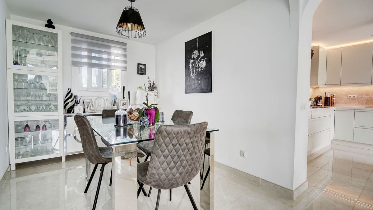 3 bedroom Villa for sale in Mijas with pool garage - € 825,000 (Ref: 9802710)