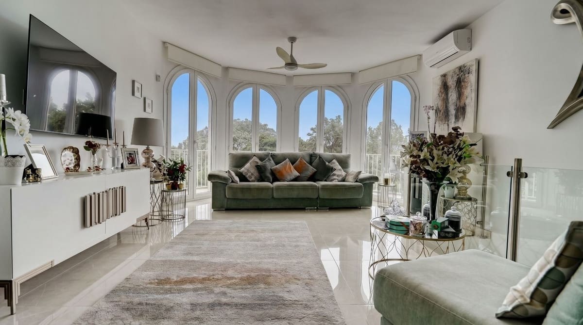 3 bedroom Villa for sale in Mijas with pool garage - € 825,000 (Ref: 9802710)