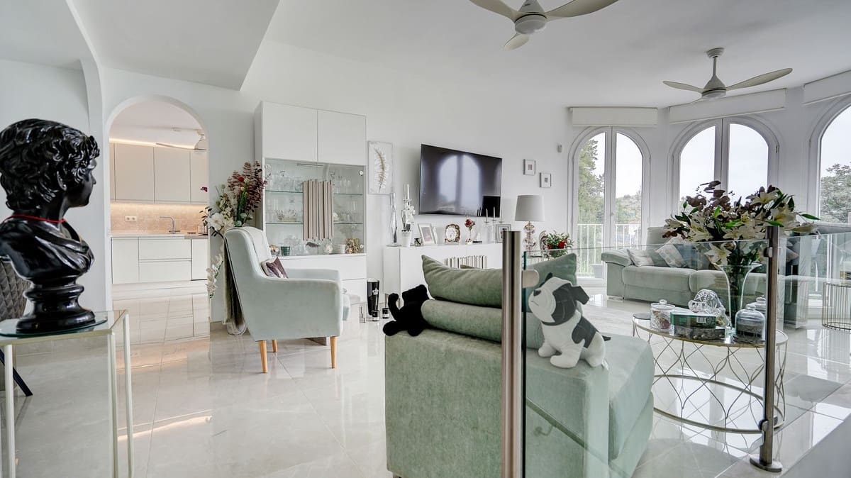 3 bedroom Villa for sale in Mijas with pool garage - € 825,000 (Ref: 9802710)