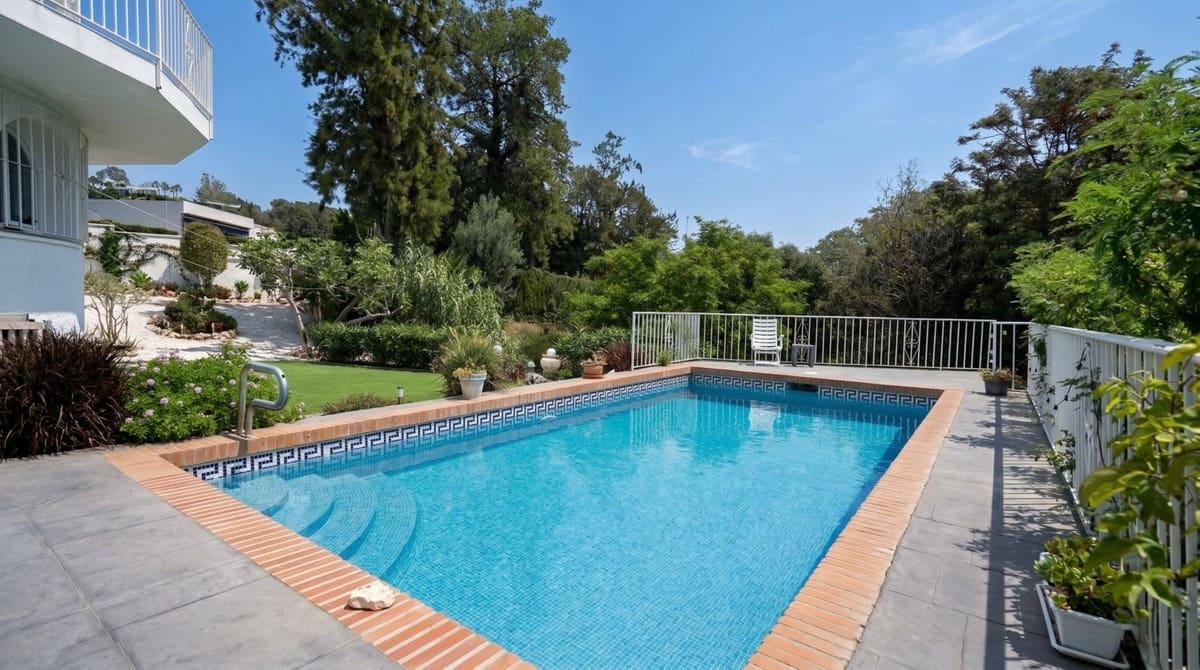 3 bedroom Villa for sale in Mijas with pool garage - € 825,000 (Ref: 9802710)