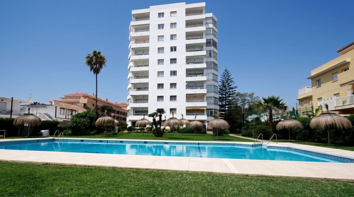 2 Zimmer Apartment zu verkaufen in La Cala de Mijas mit Pool Garage - 549.950 € (Ref: 9804862)