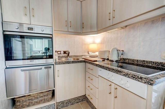 2 soveværelse Lejlighed til salg i La Cala de Mijas, Mijas med swimmingpool garage - € 549.950 (Ref: 9804862)