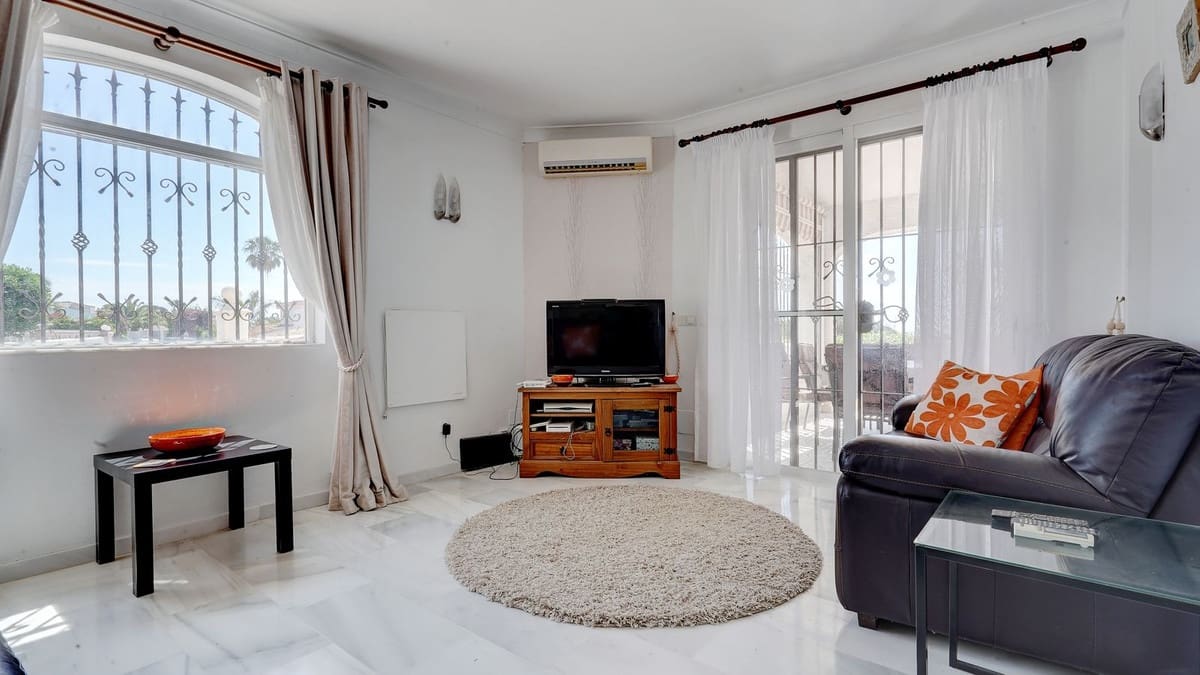 3 soverom Villa til salgs i Calypso med garasje - € 449 995 (Ref: 9841431)