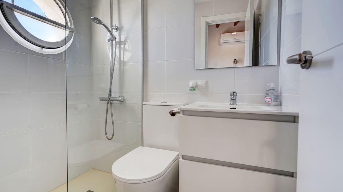 4 soverom Villa til salgs i Calahonda med svømmebasseng garasje - € 1 049 995 (Ref: 9850599)