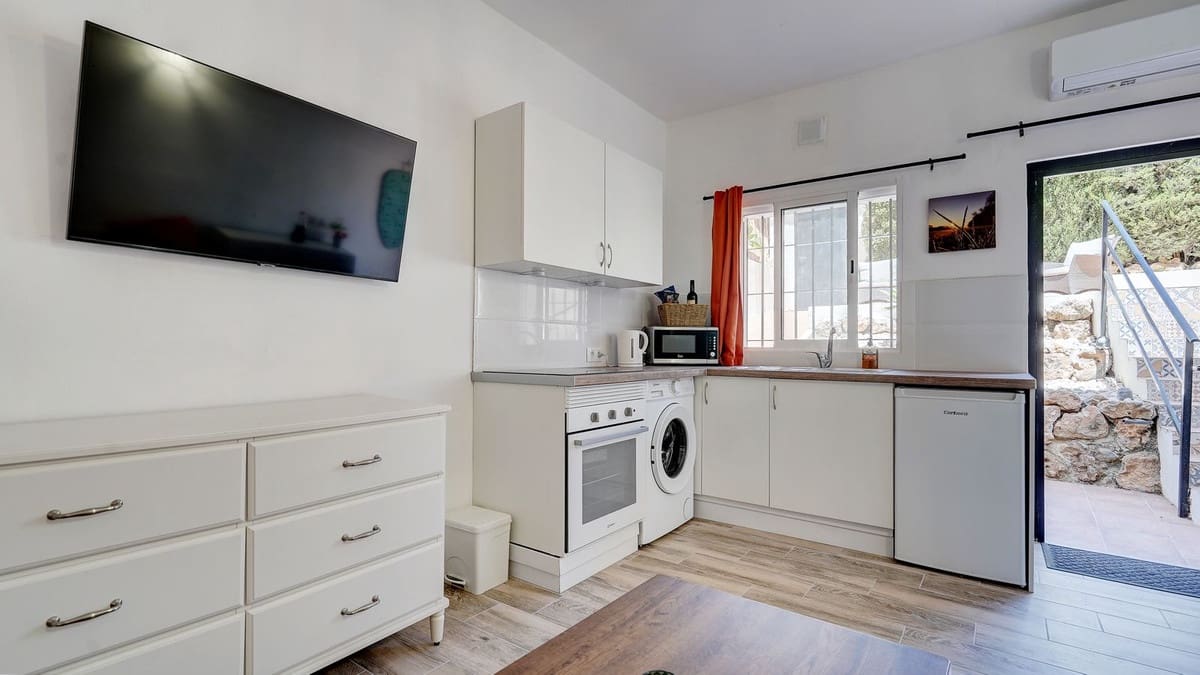 4 soverom Villa til salgs i Calahonda med svømmebasseng garasje - € 1 049 995 (Ref: 9850599)