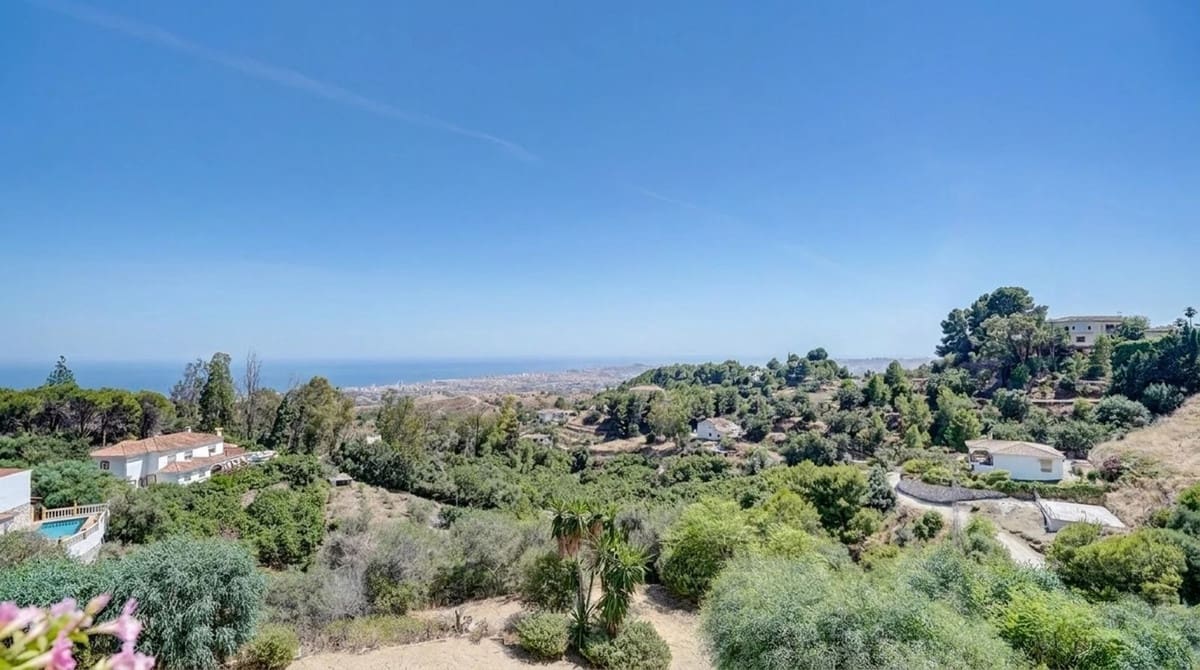 5 soverom Villa til salgs i Mijas med svømmebasseng garasje - € 1 495 000 (Ref: 9893151)