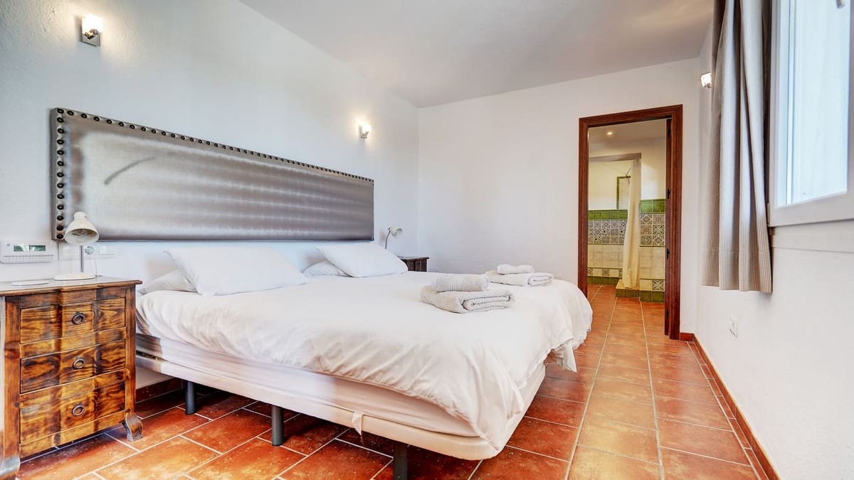 5 soverom Villa til salgs i Mijas med svømmebasseng garasje - € 1 495 000 (Ref: 9893151)