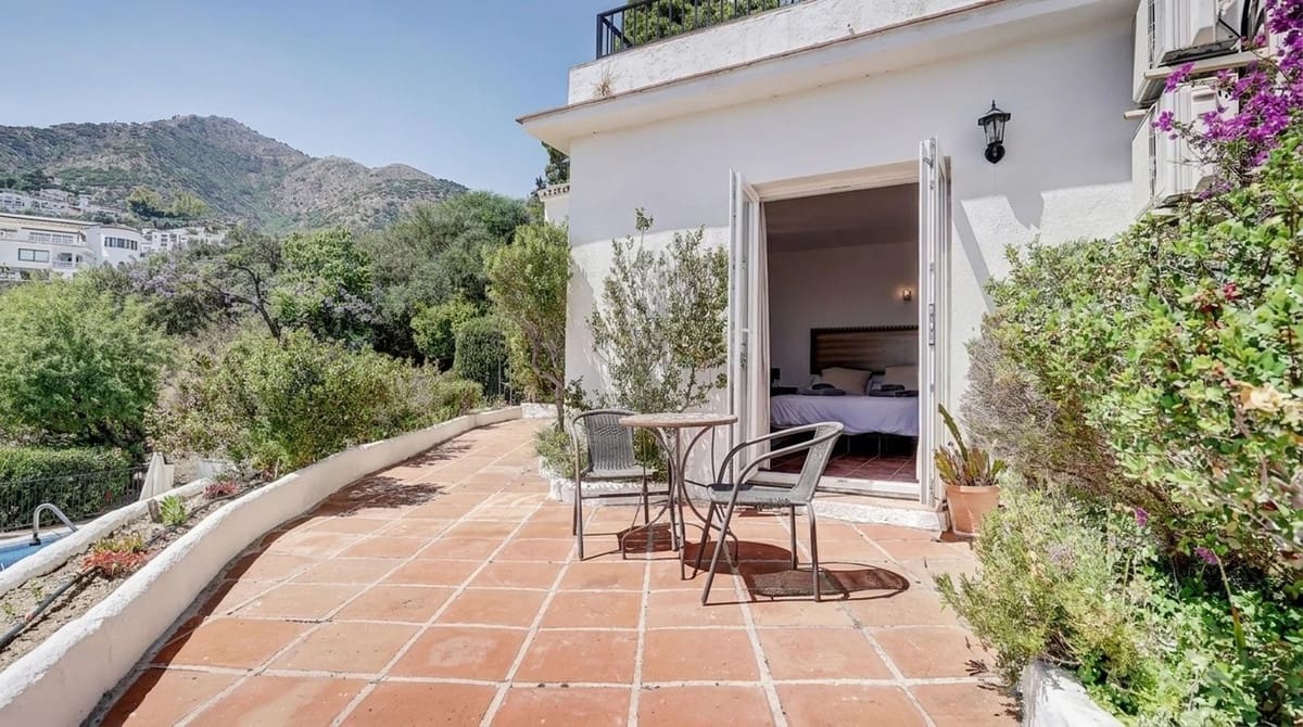 5 soverom Villa til salgs i Mijas med svømmebasseng garasje - € 1 495 000 (Ref: 9893151)